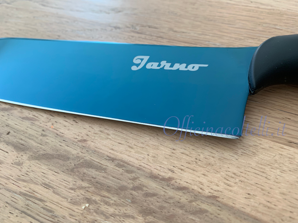 personalizzazione laser coltello da cucina kasumi titanio incisione